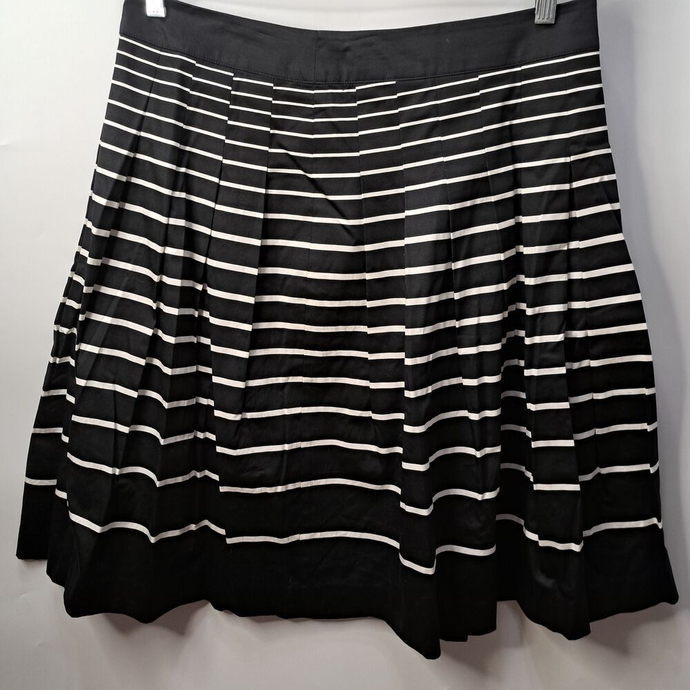 Talbots Women's Black White Knee Length Striped Pleated Career Work Skirt 10